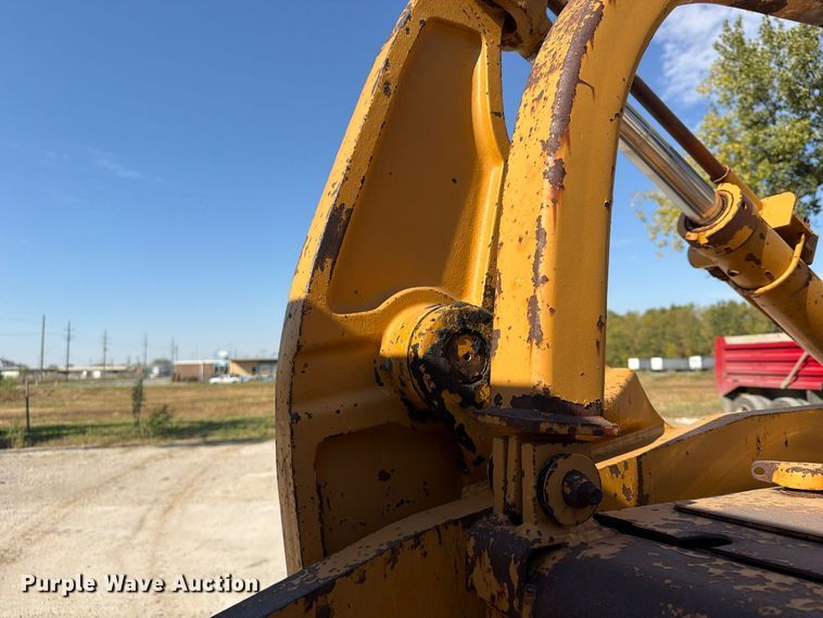 image for item FU4833 1987 Dresser 125E track loader