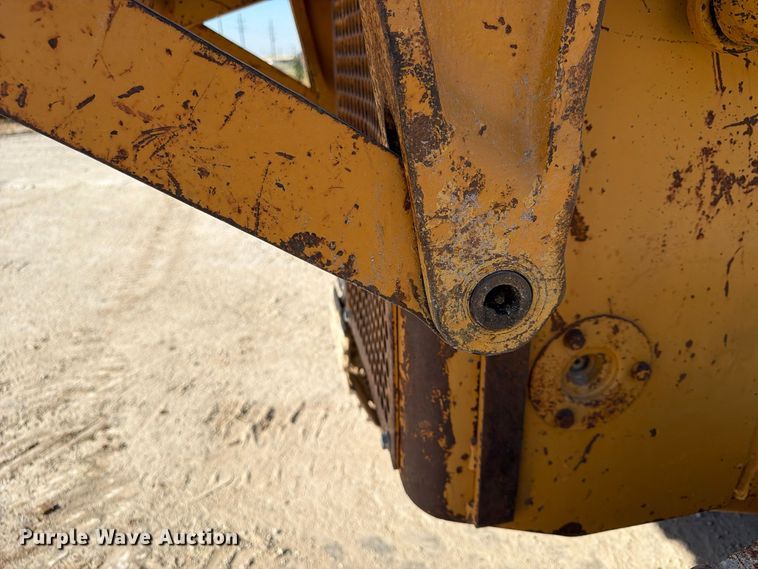 image for item FU4833 1987 Dresser 125E track loader