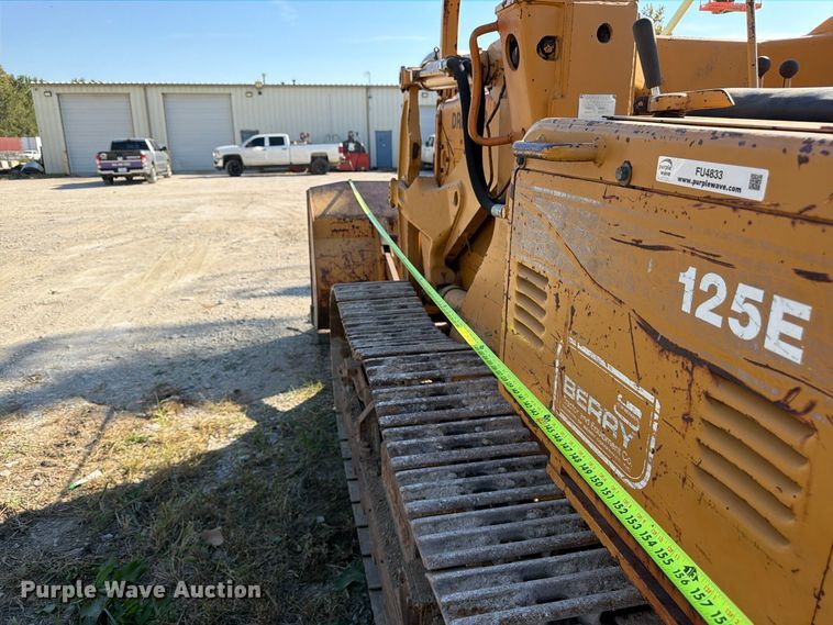 image for item FU4833 1987 Dresser 125E track loader