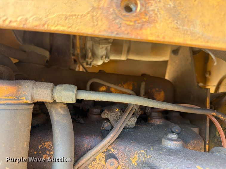 image for item FU4833 1987 Dresser 125E track loader