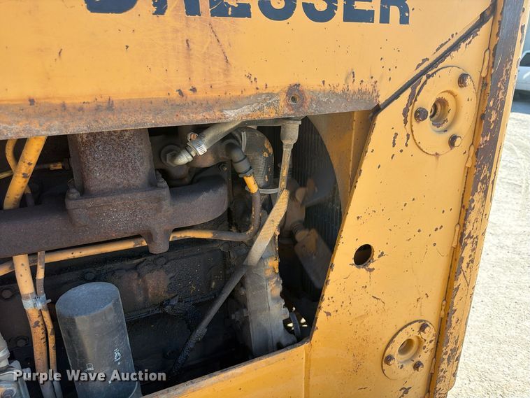 image for item FU4833 1987 Dresser 125E track loader