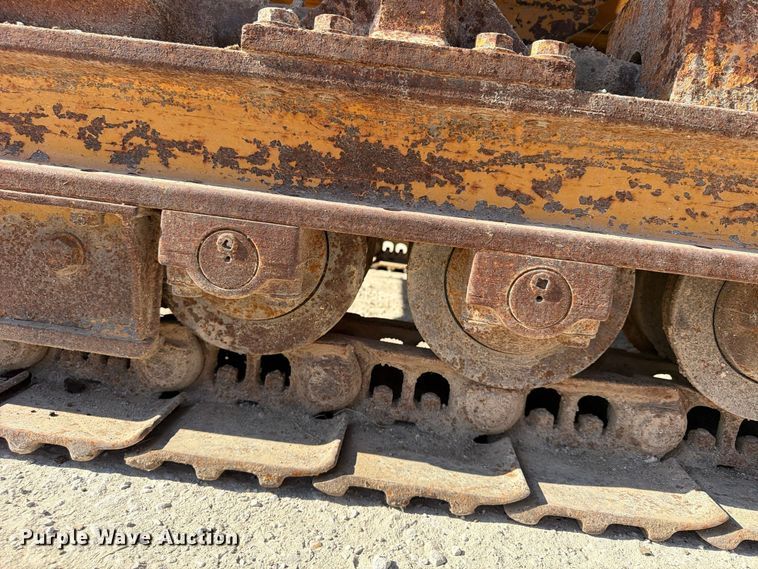 image for item FU4833 1987 Dresser 125E track loader
