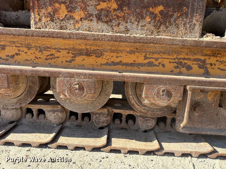 image for item FU4833 1987 Dresser 125E track loader