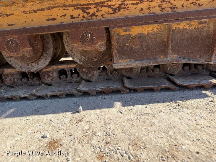 image for item FU4833 1987 Dresser 125E track loader
