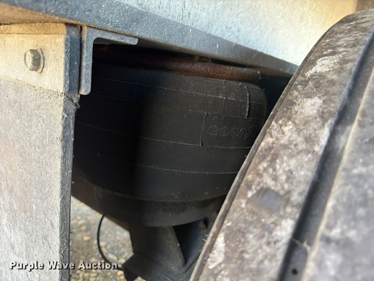 image for item FU6000 2018 Trailstar International end dump trailer