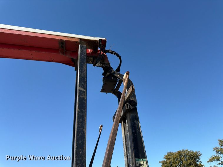 image for item FU6001 2006 International 7600 crane truck