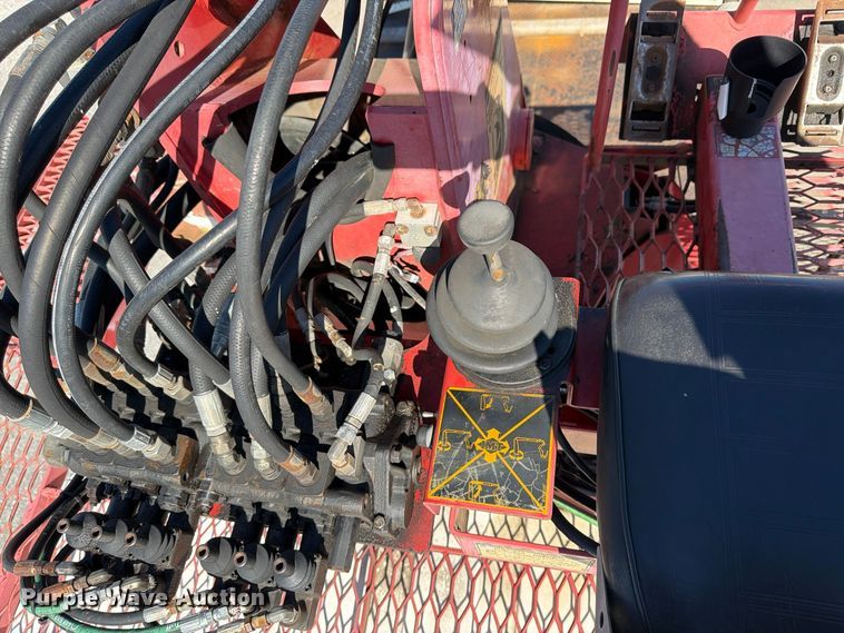 image for item FU6001 2006 International 7600 crane truck