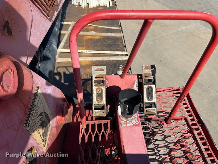 image for item FU6001 2006 International 7600 crane truck