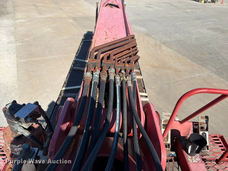 image for item FU6001 2006 International 7600 crane truck