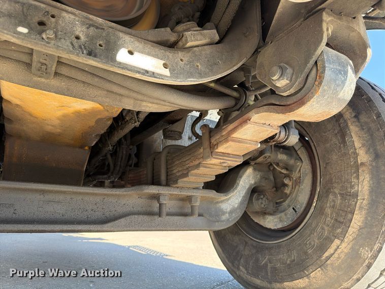 image for item FU6001 2006 International 7600 crane truck