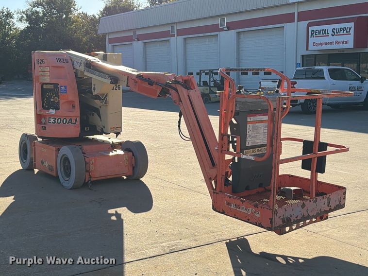 image for item FU8500 2005 JLG E300AJ boom lift