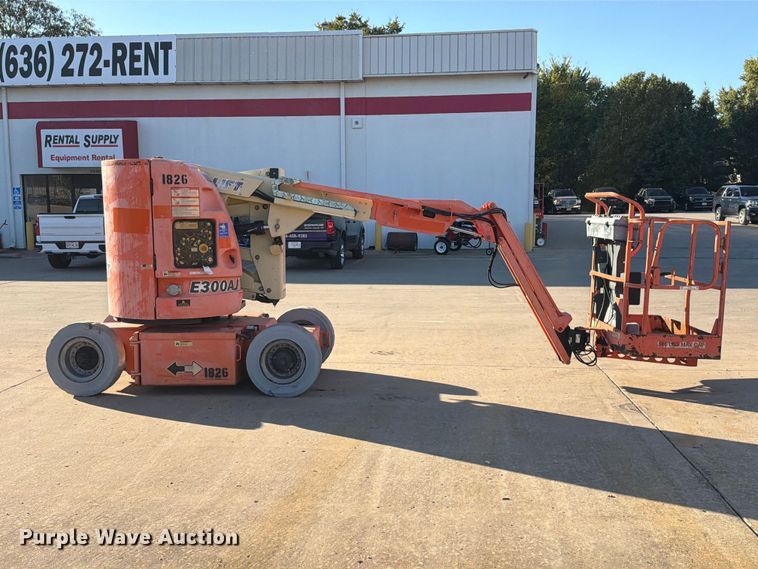 image for item FU8500 2005 JLG E300AJ boom lift