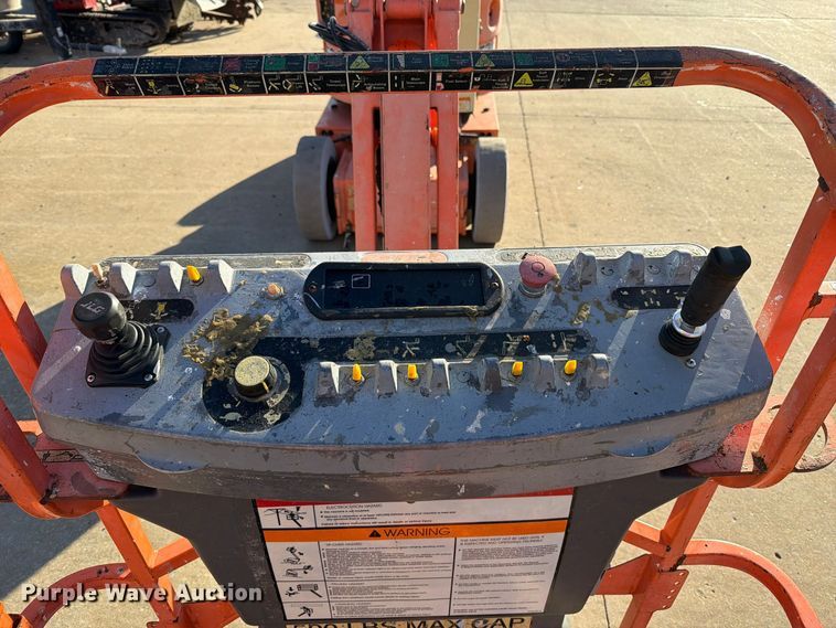 image for item FU8500 2005 JLG E300AJ boom lift
