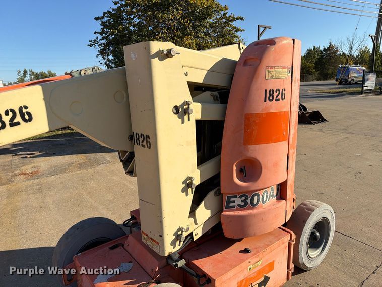 image for item FU8500 2005 JLG E300AJ boom lift