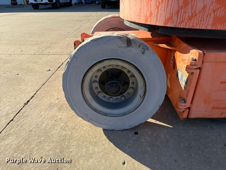 image for item FU8500 2005 JLG E300AJ boom lift