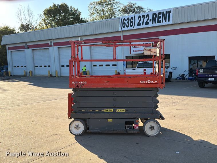 image for item FU8501 2007 Skyjack SJ4632 scissor lift