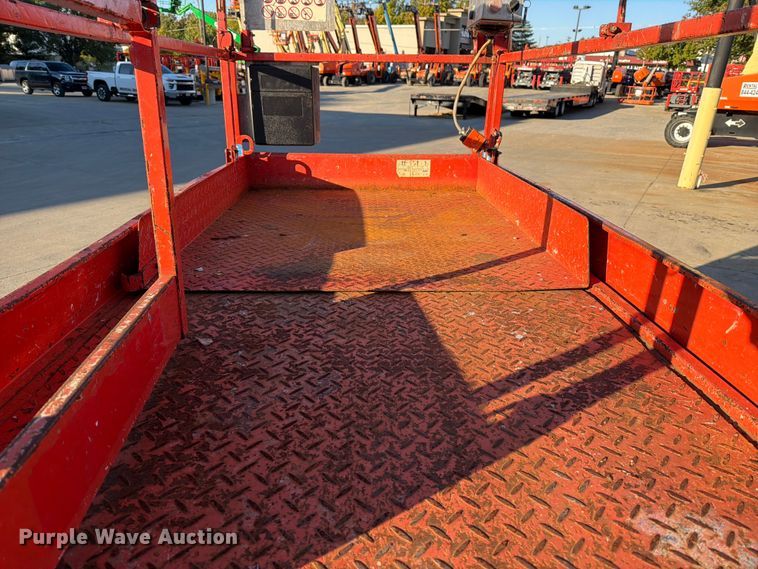 image for item FU8501 2007 Skyjack SJ4632 scissor lift