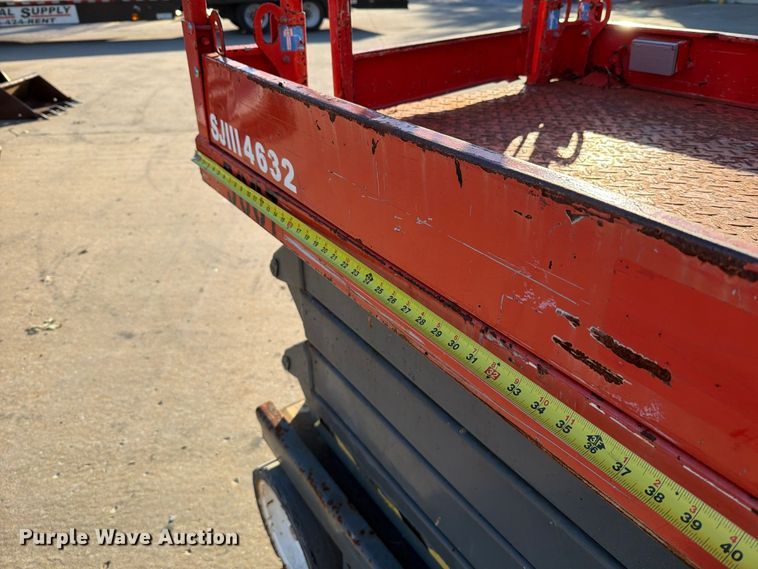 image for item FU8501 2007 Skyjack SJ4632 scissor lift