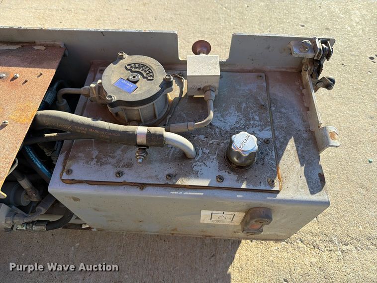 image for item FU8501 2007 Skyjack SJ4632 scissor lift