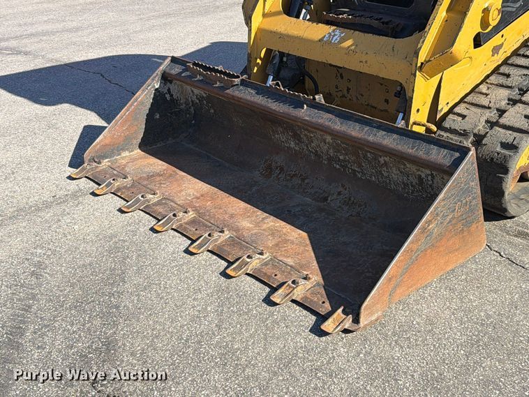 image for item FU8506 2018 Caterpillar 239D tracked skid steer loader