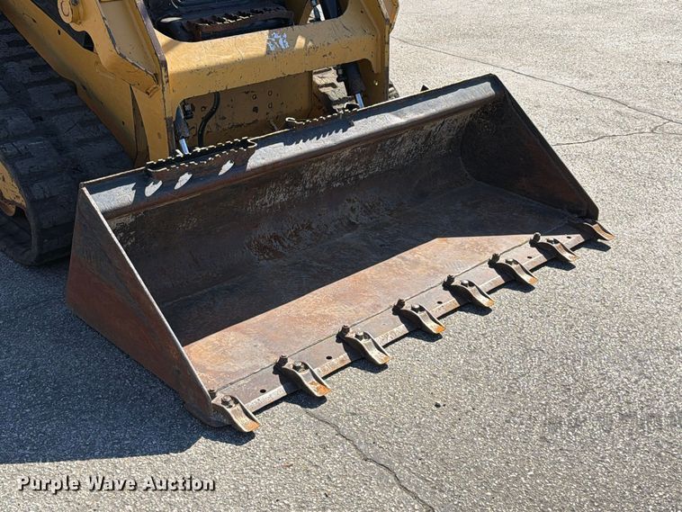 image for item FU8506 2018 Caterpillar 239D tracked skid steer loader