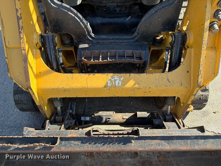 image for item FU8506 2018 Caterpillar 239D tracked skid steer loader