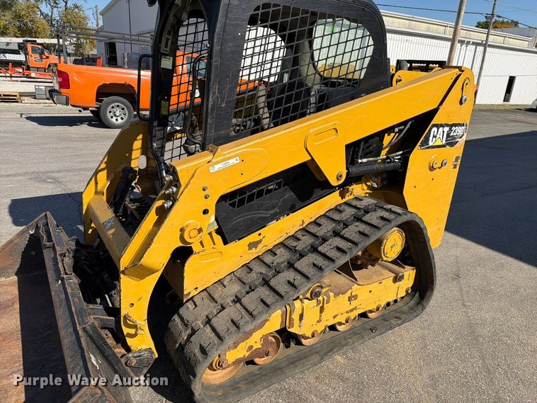 image for item FU8506 2018 Caterpillar 239D tracked skid steer loader