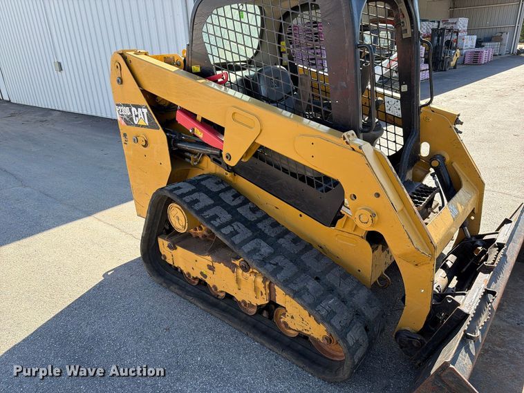 image for item FU8506 2018 Caterpillar 239D tracked skid steer loader