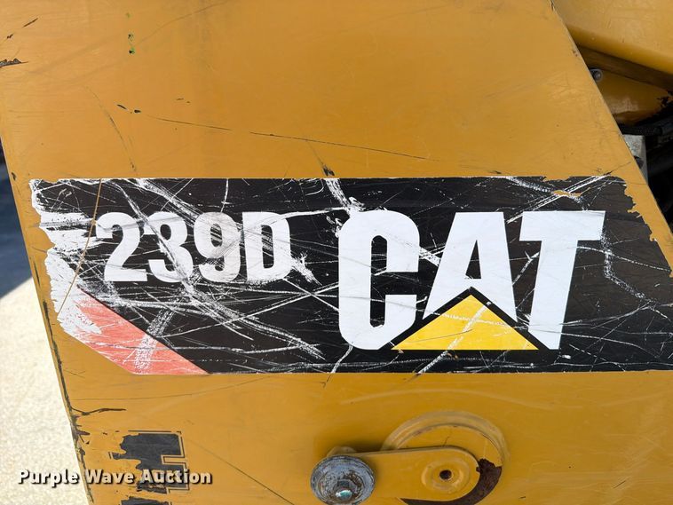 image for item FU8506 2018 Caterpillar 239D tracked skid steer loader