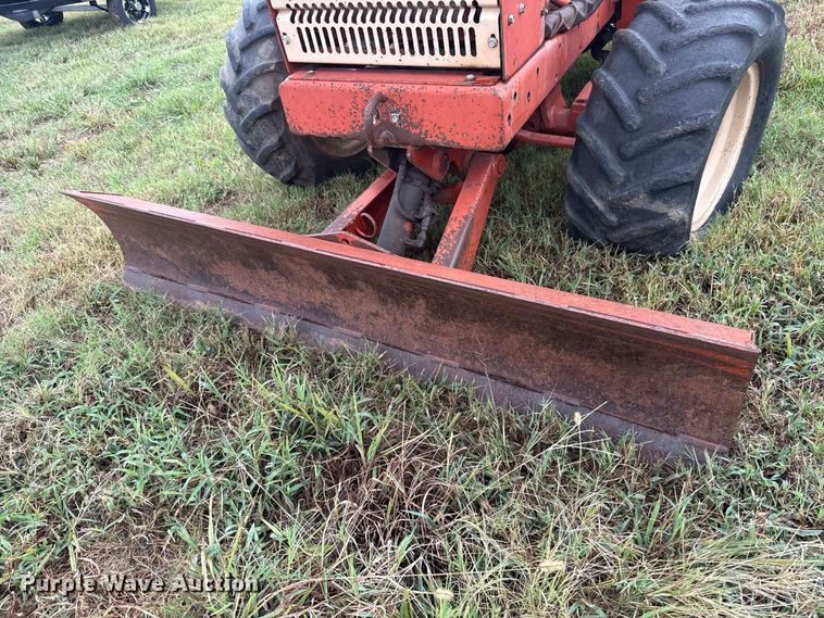 image for item FV2012 2004 Ditch Witch 3700DD trencher