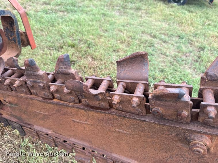 image for item FV2012 2004 Ditch Witch 3700DD trencher