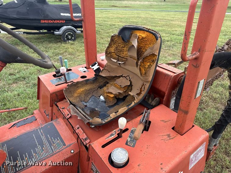image for item FV2012 2004 Ditch Witch 3700DD trencher