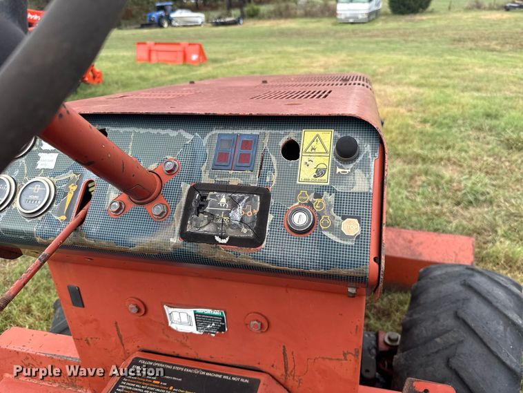 image for item FV2012 2004 Ditch Witch 3700DD trencher