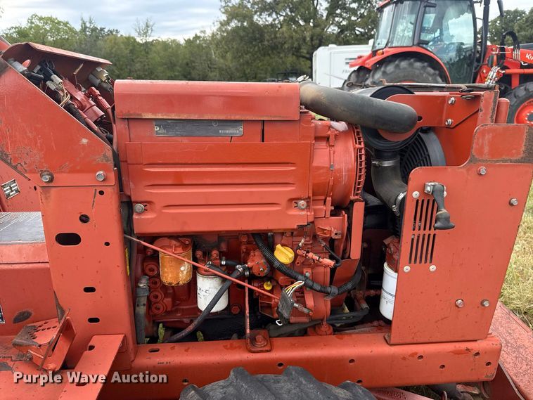 image for item FV2012 2004 Ditch Witch 3700DD trencher