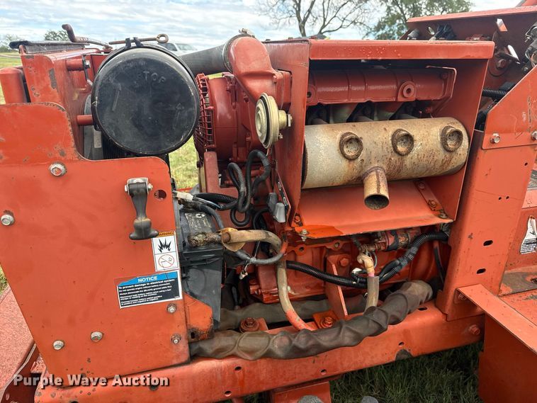 image for item FV2012 2004 Ditch Witch 3700DD trencher