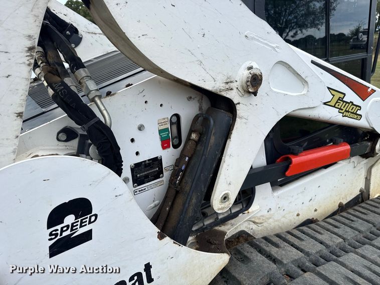 image for item FV2014 2018 Bobcat T650 tracked skid steer loader