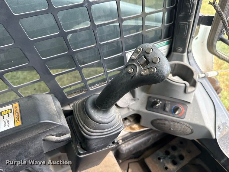 image for item FV2014 2018 Bobcat T650 tracked skid steer loader