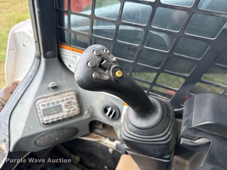 image for item FV2014 2018 Bobcat T650 tracked skid steer loader