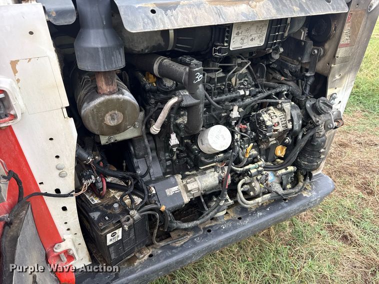 image for item FV2014 2018 Bobcat T650 tracked skid steer loader