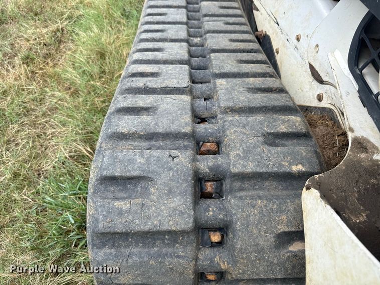 image for item FV2014 2018 Bobcat T650 tracked skid steer loader