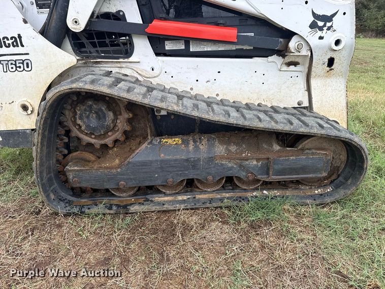 image for item FV2014 2018 Bobcat T650 tracked skid steer loader