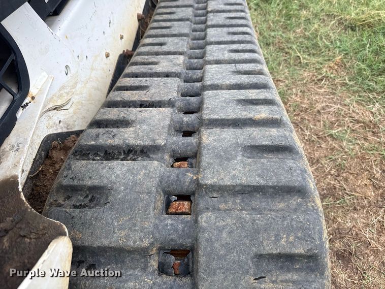 image for item FV2014 2018 Bobcat T650 tracked skid steer loader