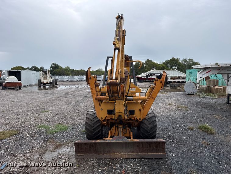image for item FV2028 1999 Case 560 trencher