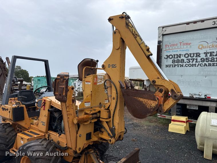 image for item FV2028 1999 Case 560 trencher