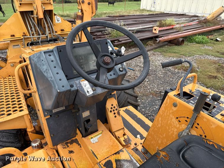 image for item FV2028 1999 Case 560 trencher