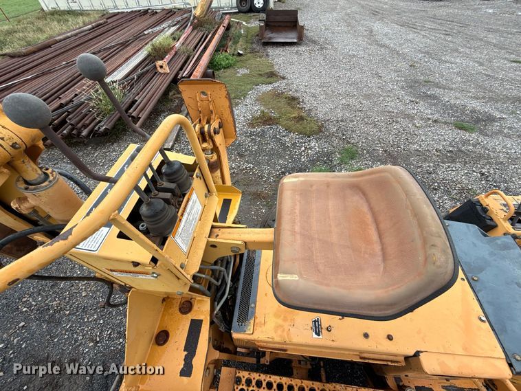 image for item FV2028 1999 Case 560 trencher