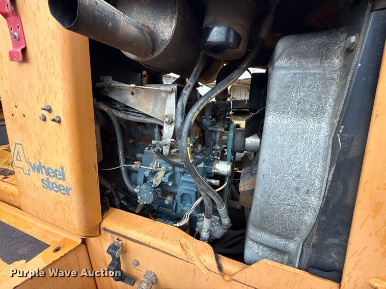 image for item FV2028 1999 Case 560 trencher