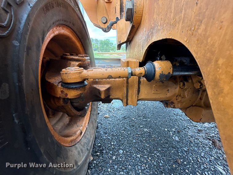 image for item FV2028 1999 Case 560 trencher