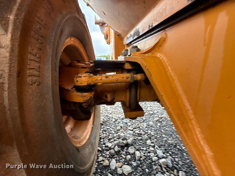 image for item FV2028 1999 Case 560 trencher