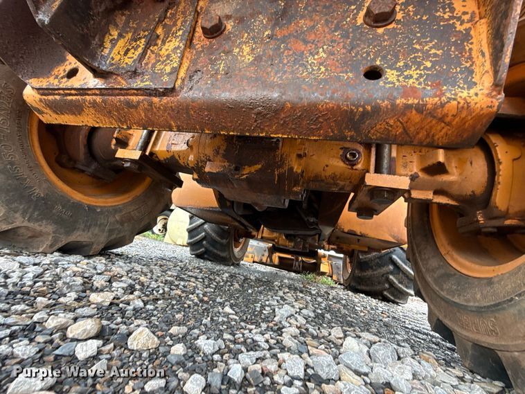 image for item FV2028 1999 Case 560 trencher